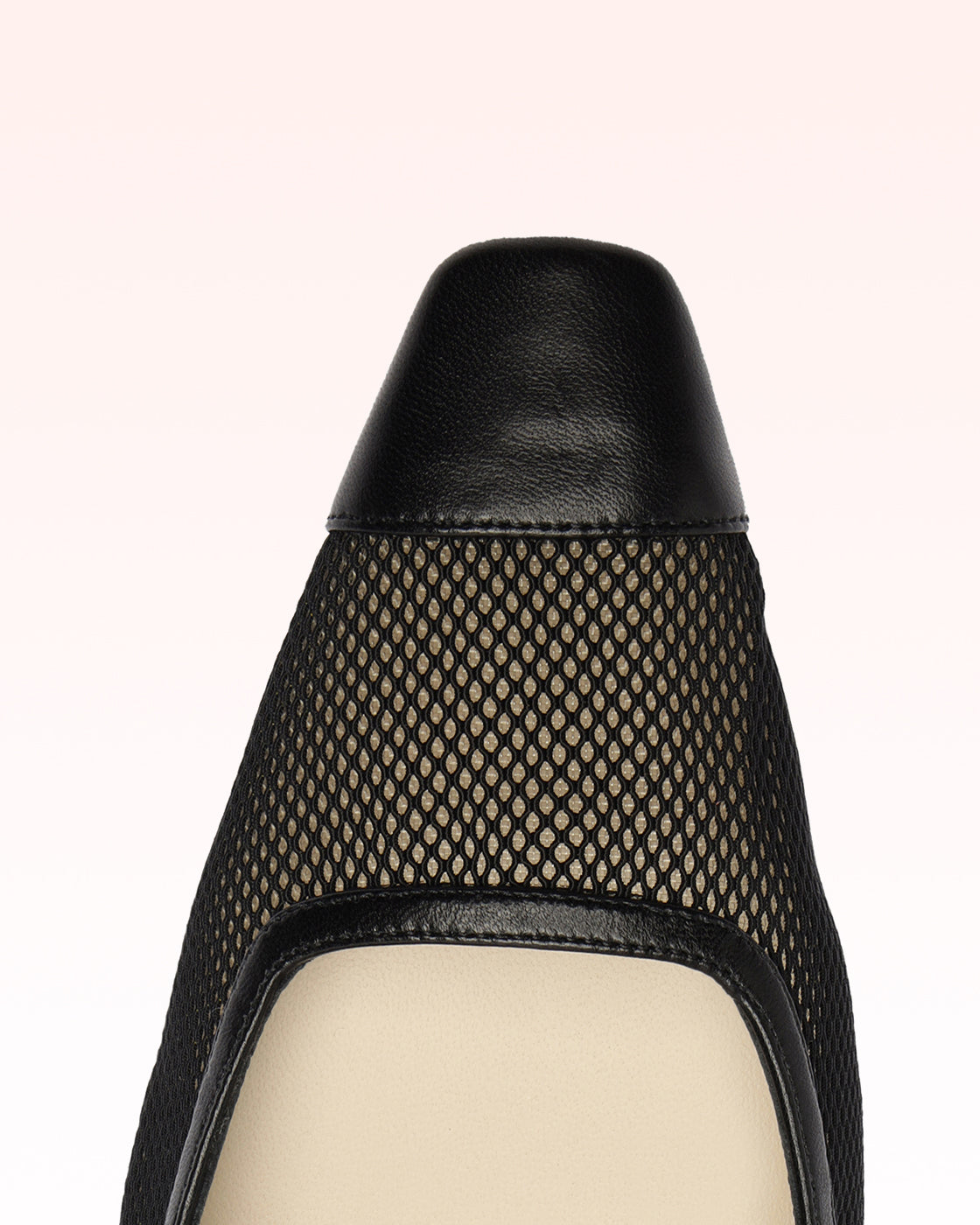 Olivia Mesh 85 Black Pumps S/25