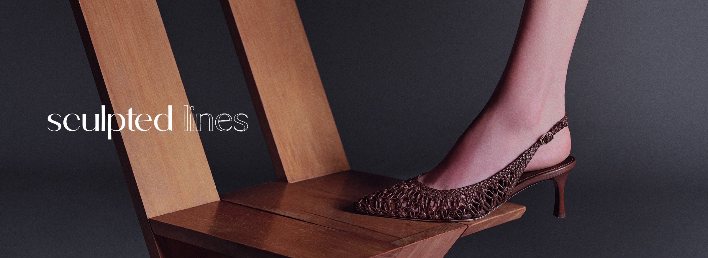  Discover the New Arrivals from the Sculpted Lines collection.