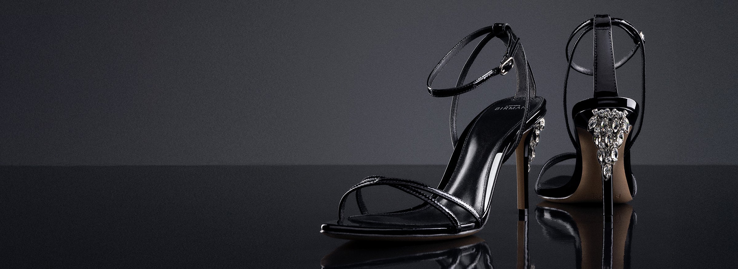  Discover the new arrivals from Sculpted Lines collection.