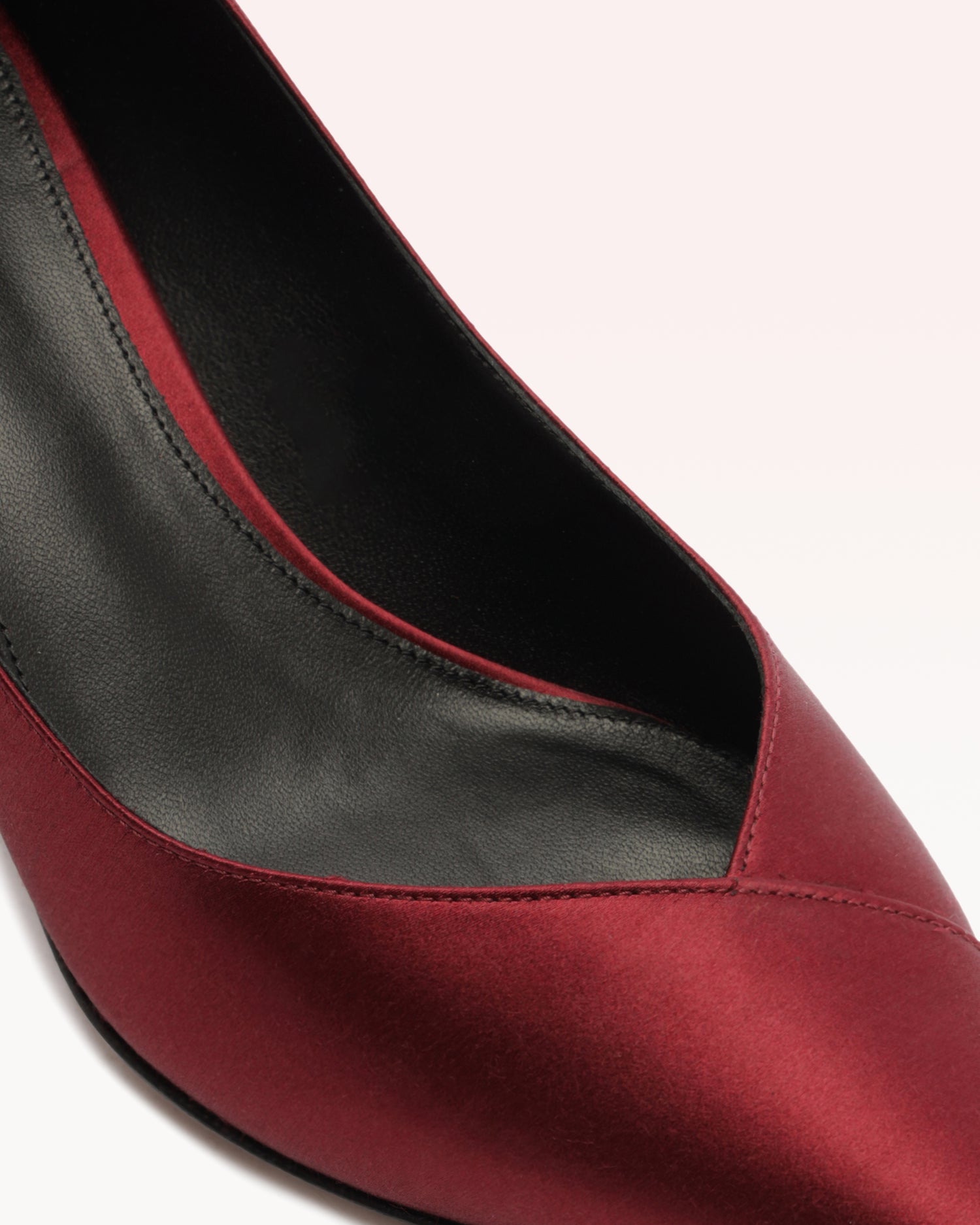 Pamela Satin 60 Red Pumps R/26