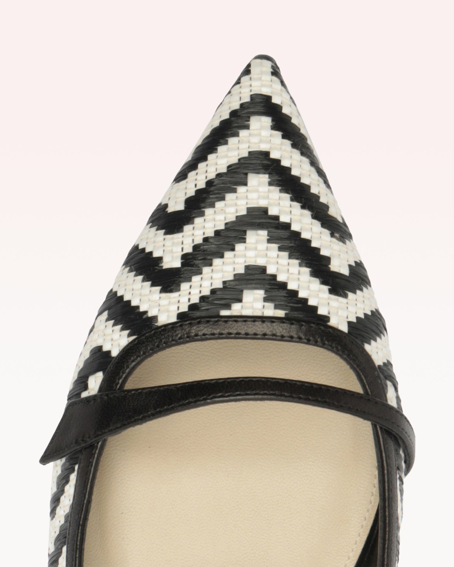 Tita Raffia Zig Flat Black