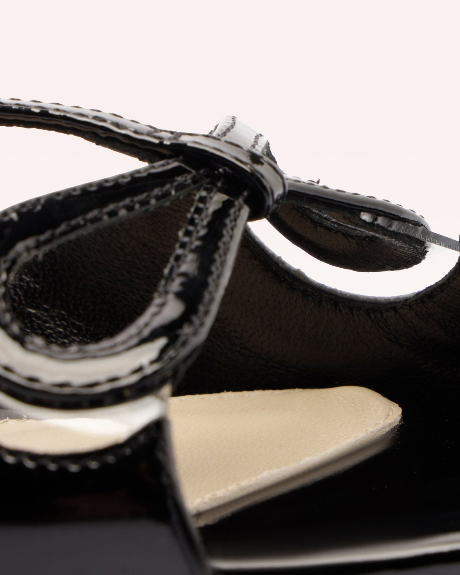 Malu Flat Black