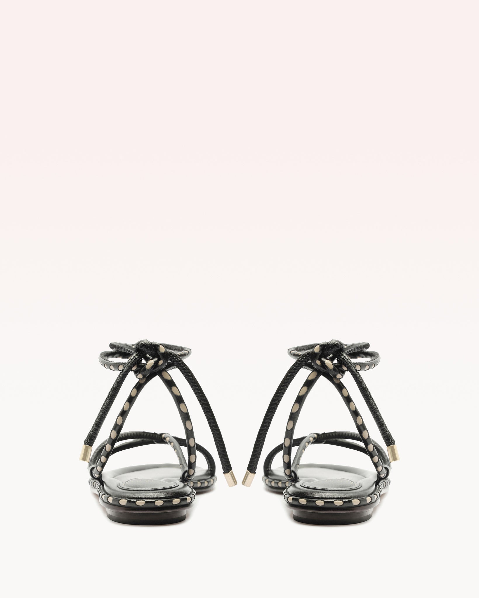 【美品】BRENTA BLACK FLAT SANDAL 37 裏張り済み 美品】BRENTA BLACK FLAT SANDAL 37 裏張り済み 美品】BRENTA