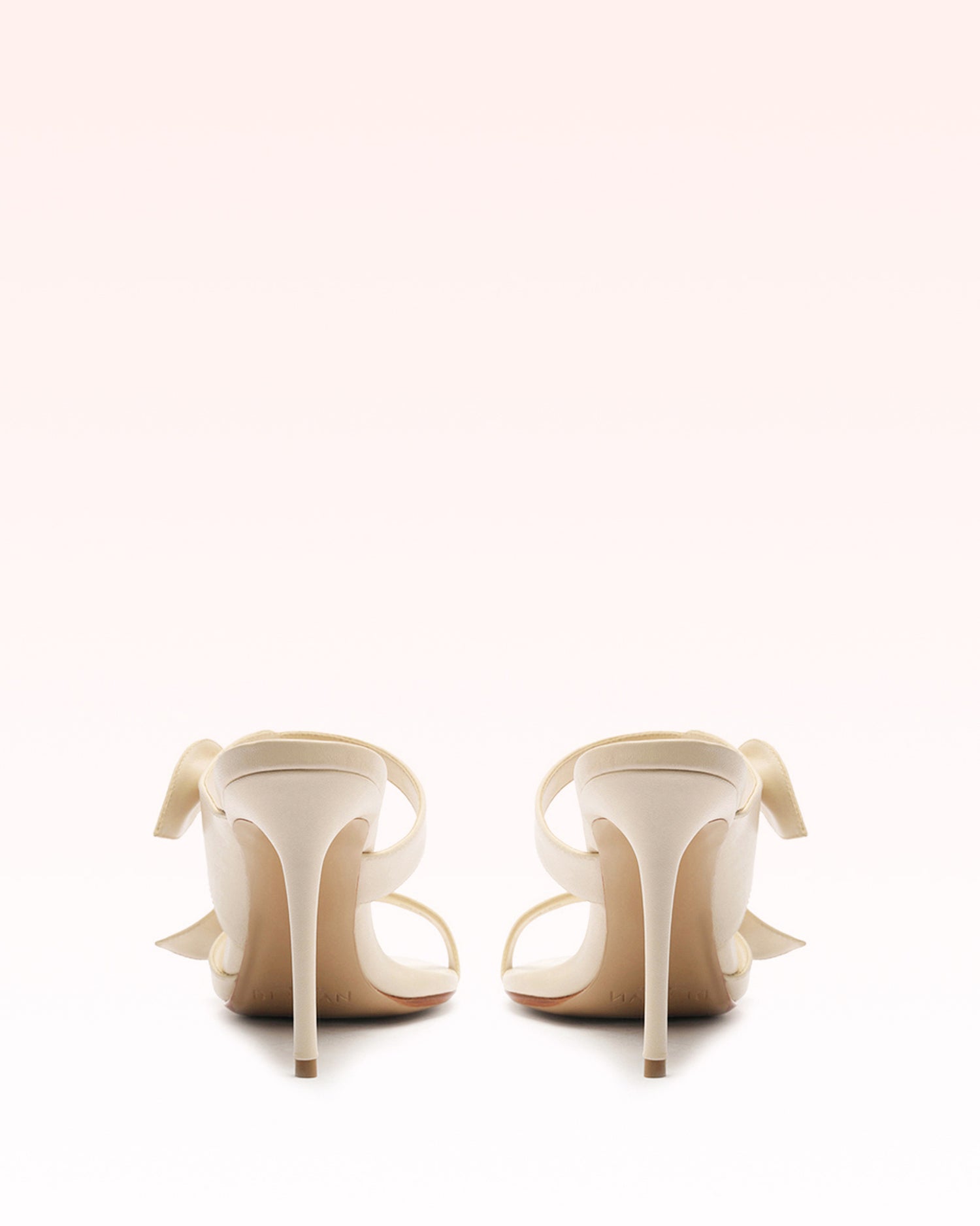 Magnolia Mule 85 Eggshell