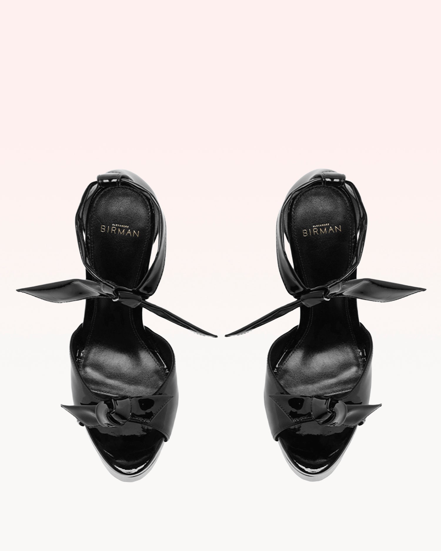 Clarita 160 Black
