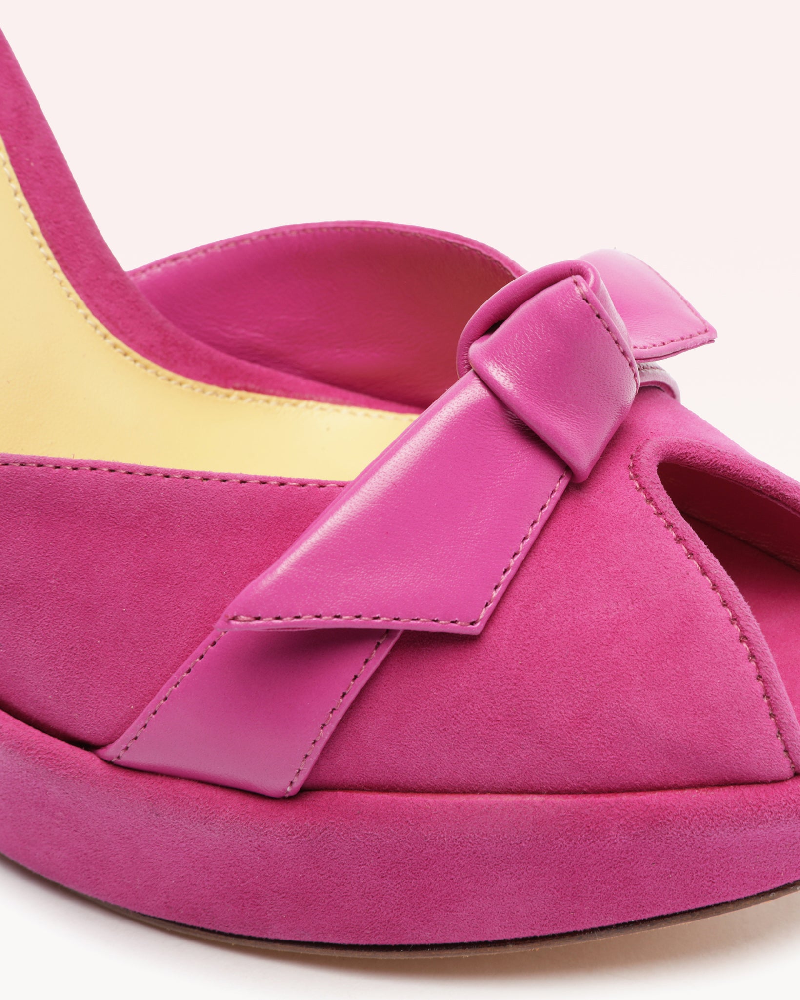 サンダル・ミュール SANTONI Powder pink leather Audrey pumps Santoni Powder Pink Leather Audrey Pumps Santoni