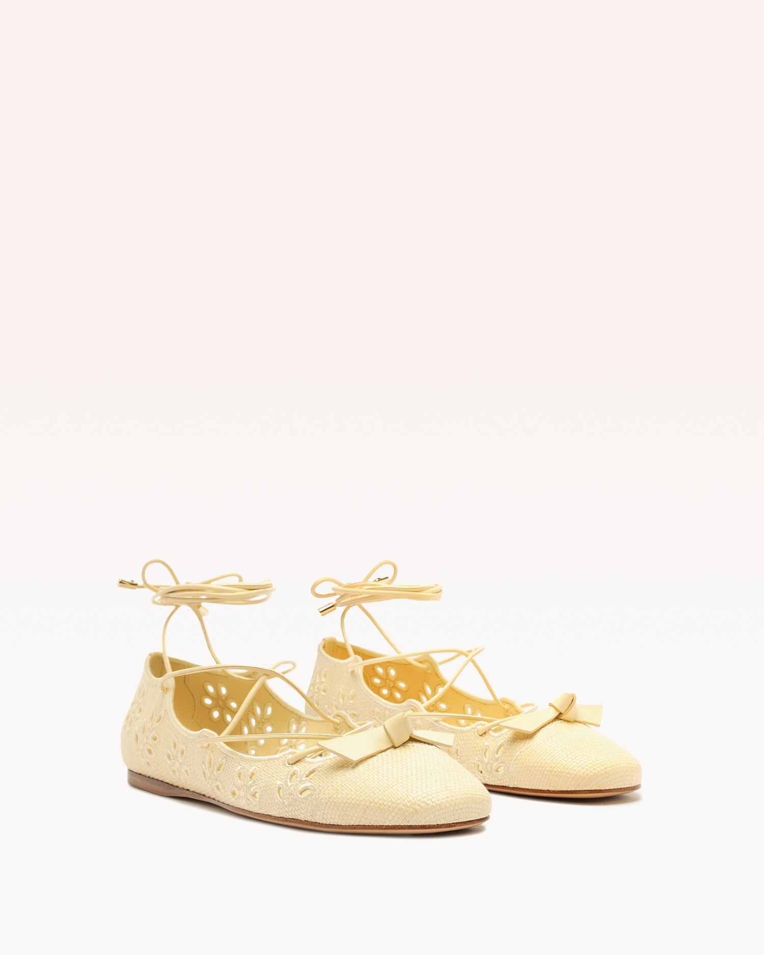 Slim Clarita Embroidery Flats S/25