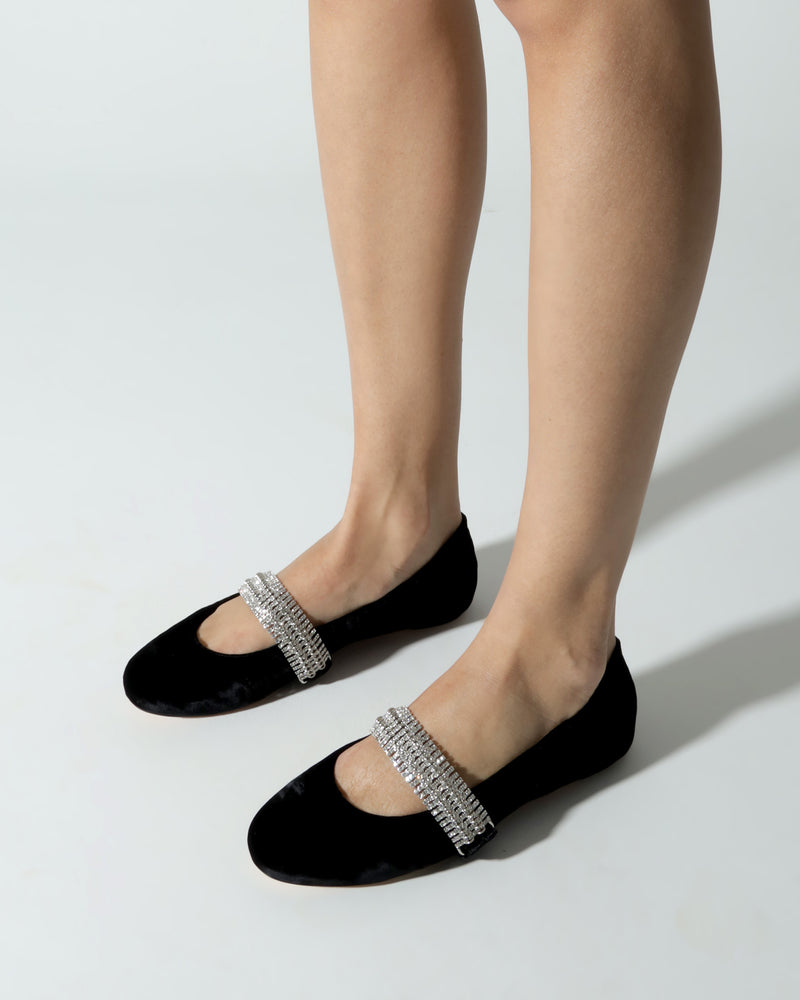 Camila Ballerina Velvet Flat Black Sandals R/24   