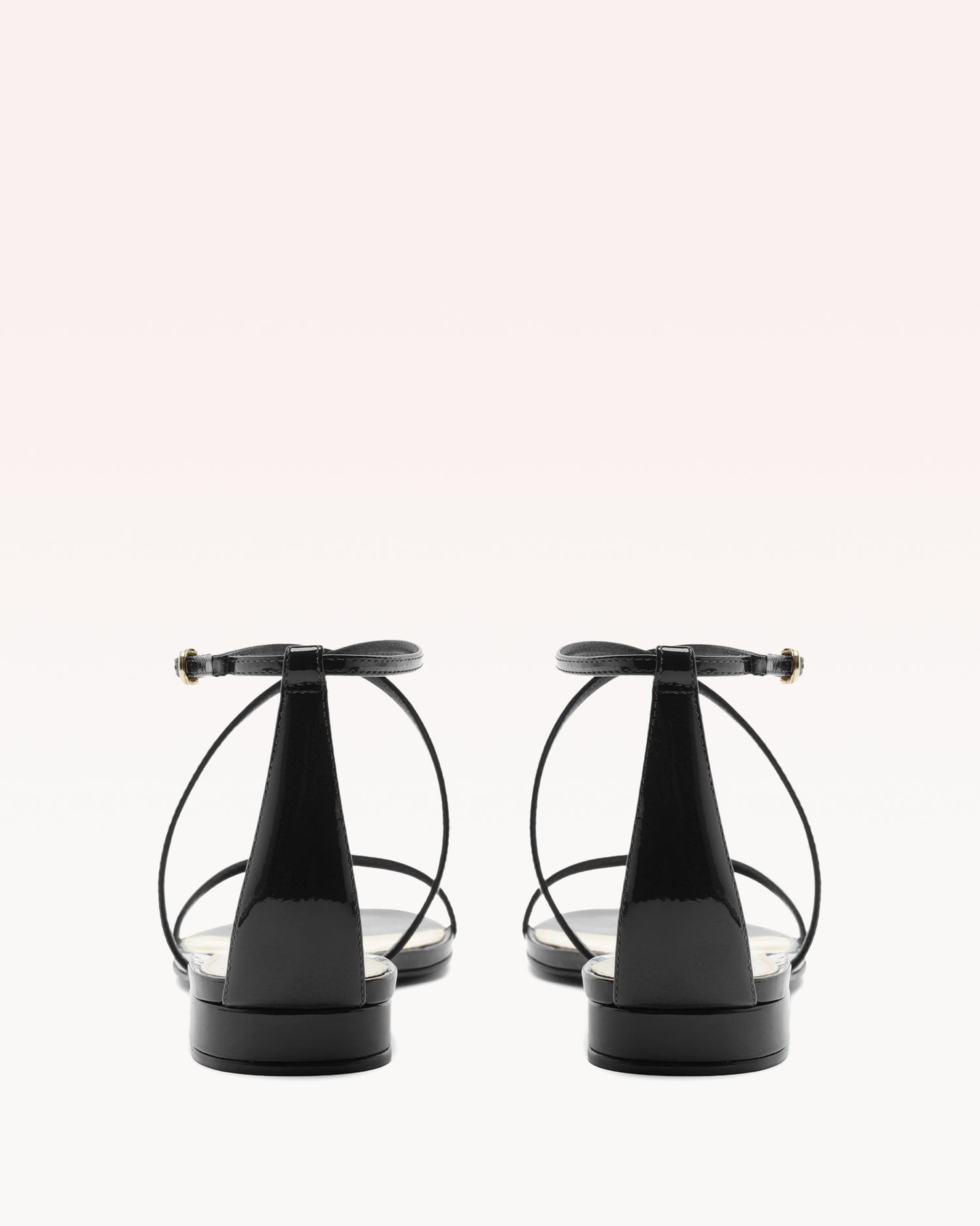 Cynthia Flat Black