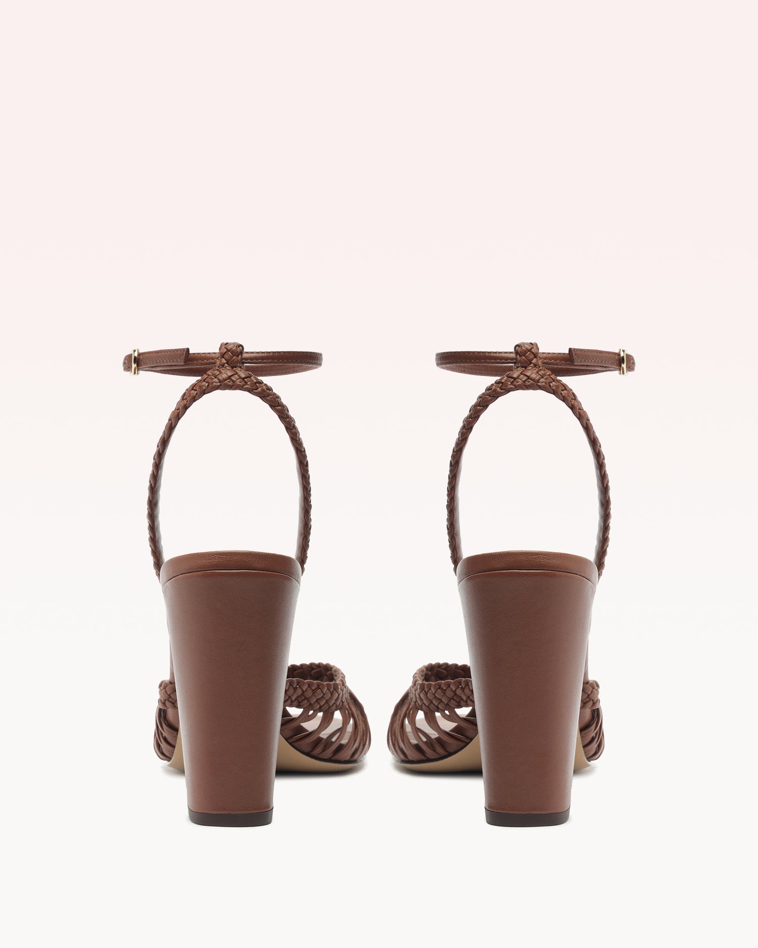 HD porno tomosha qiling: Onamni vibrator bilan tutdi Yuliana Karaulova bilan porno