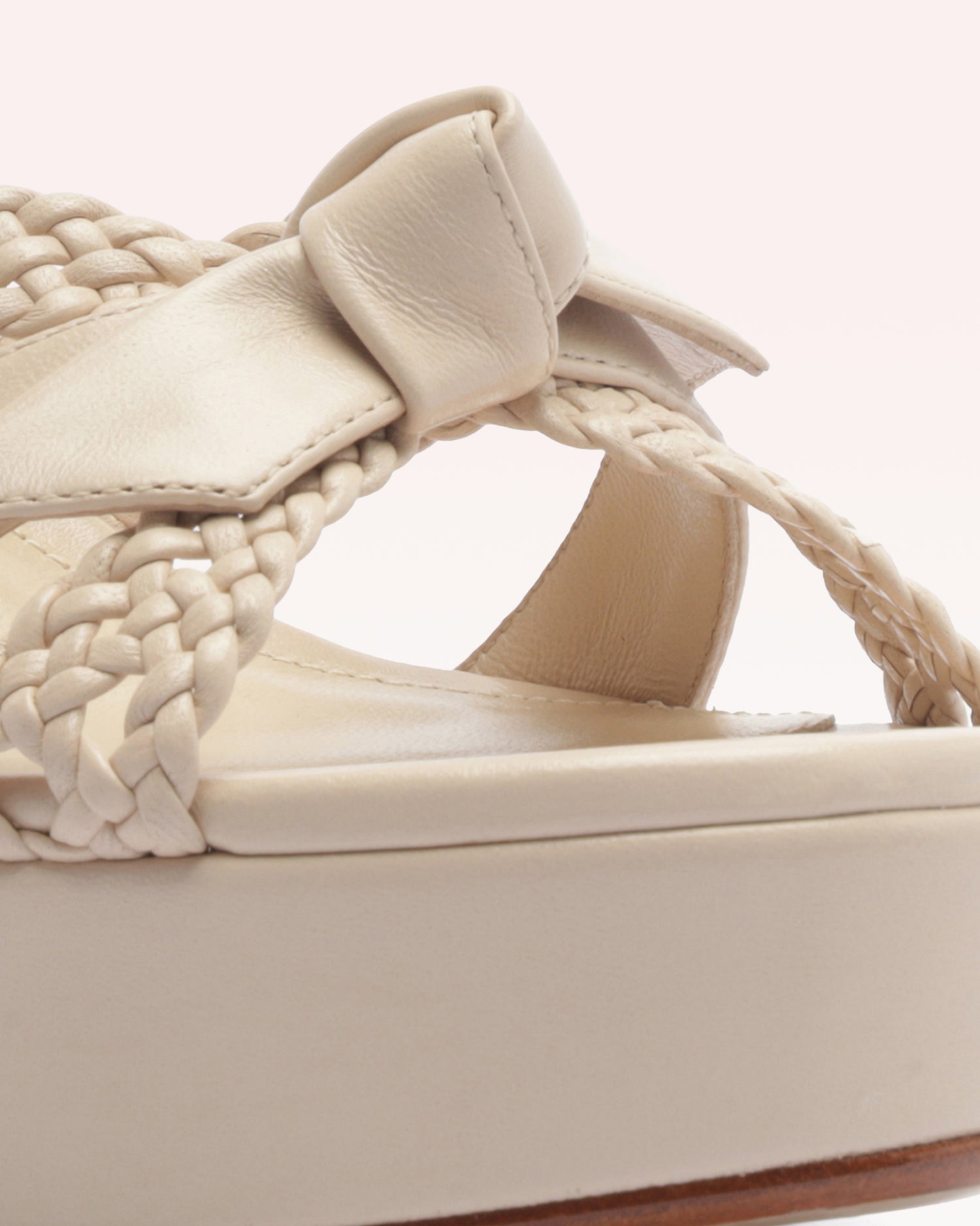 Suelita Woven Platform Shell Sandals R/26