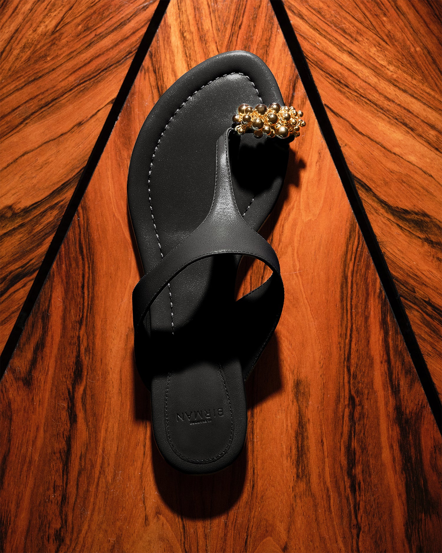 Gia Flat Black Flats R/26