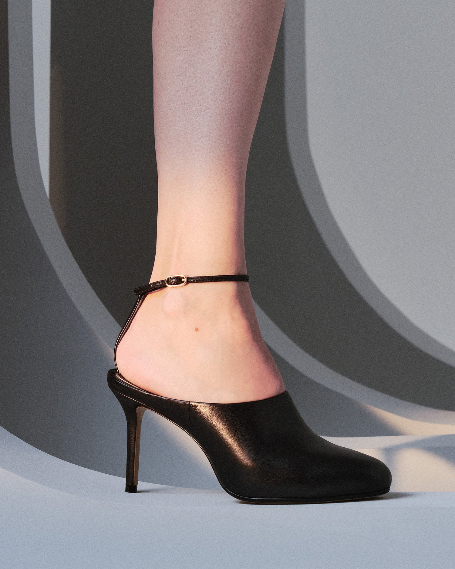 Dianna 85 Black Pumps F/25