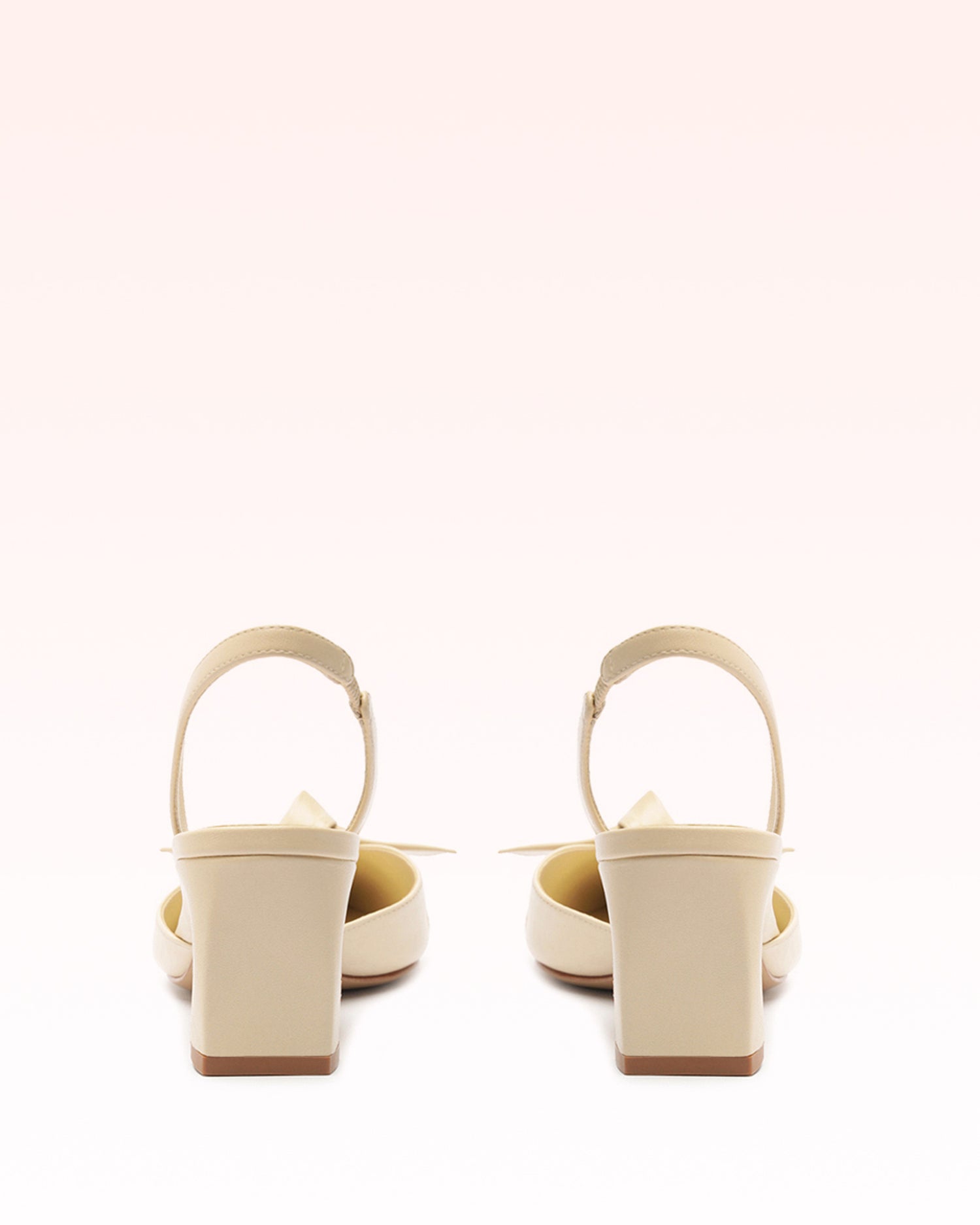 Clarita Arch 60 Eggshell