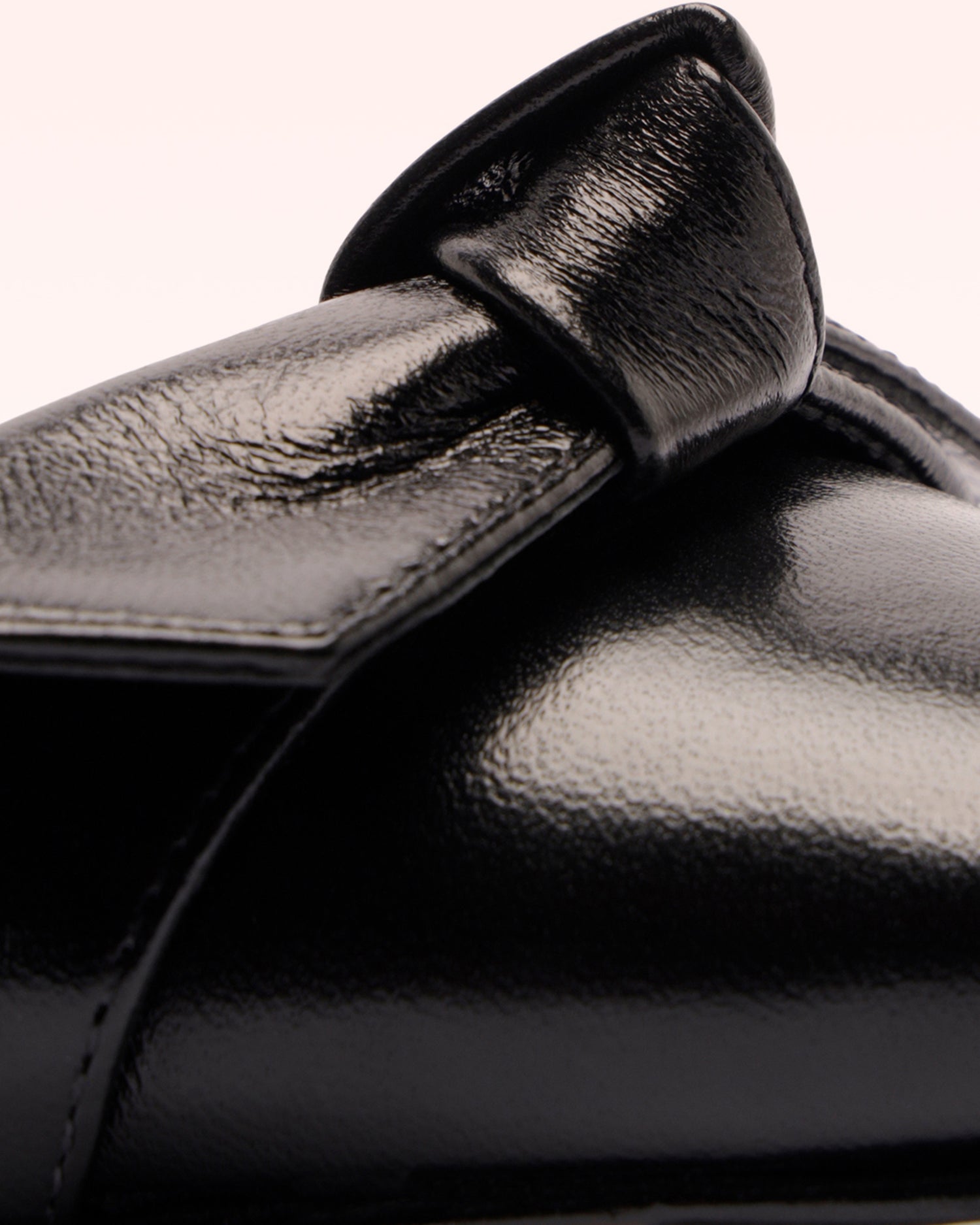 Clarita Arch 60 Black