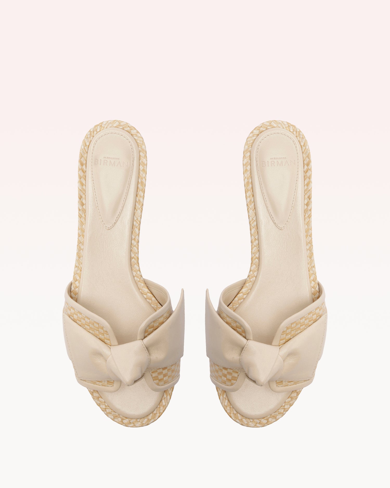 Maxi Clarita Padded Raffia Flat Shell Sandals R/26