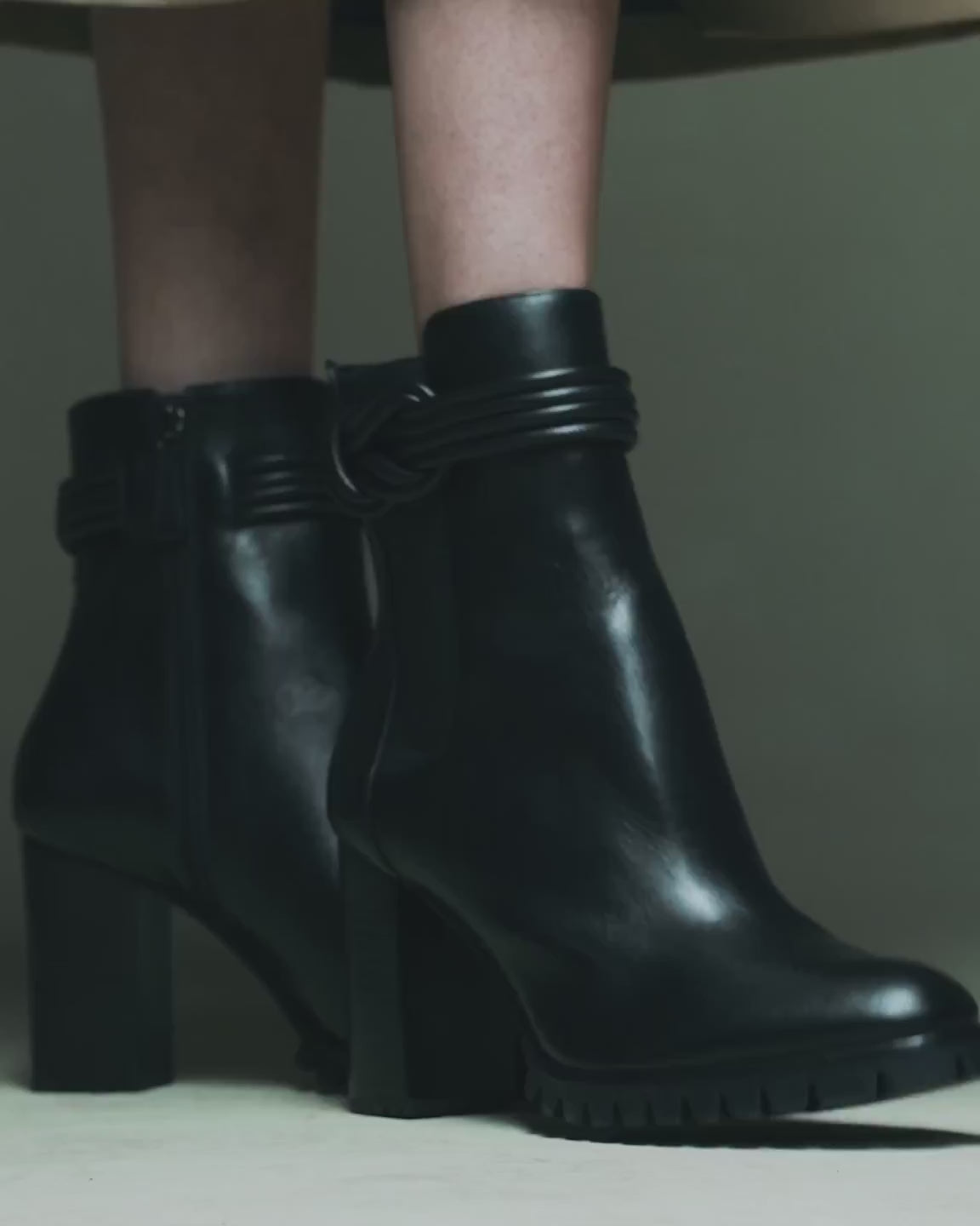 Vicky Waterproof Combat Bootie Booties F/24